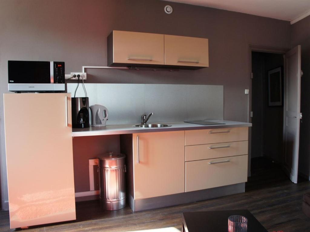 โลเฌร์ อา ลา มาดแลน Apartment ลามาเดอเลน ภายนอก รูปภาพ