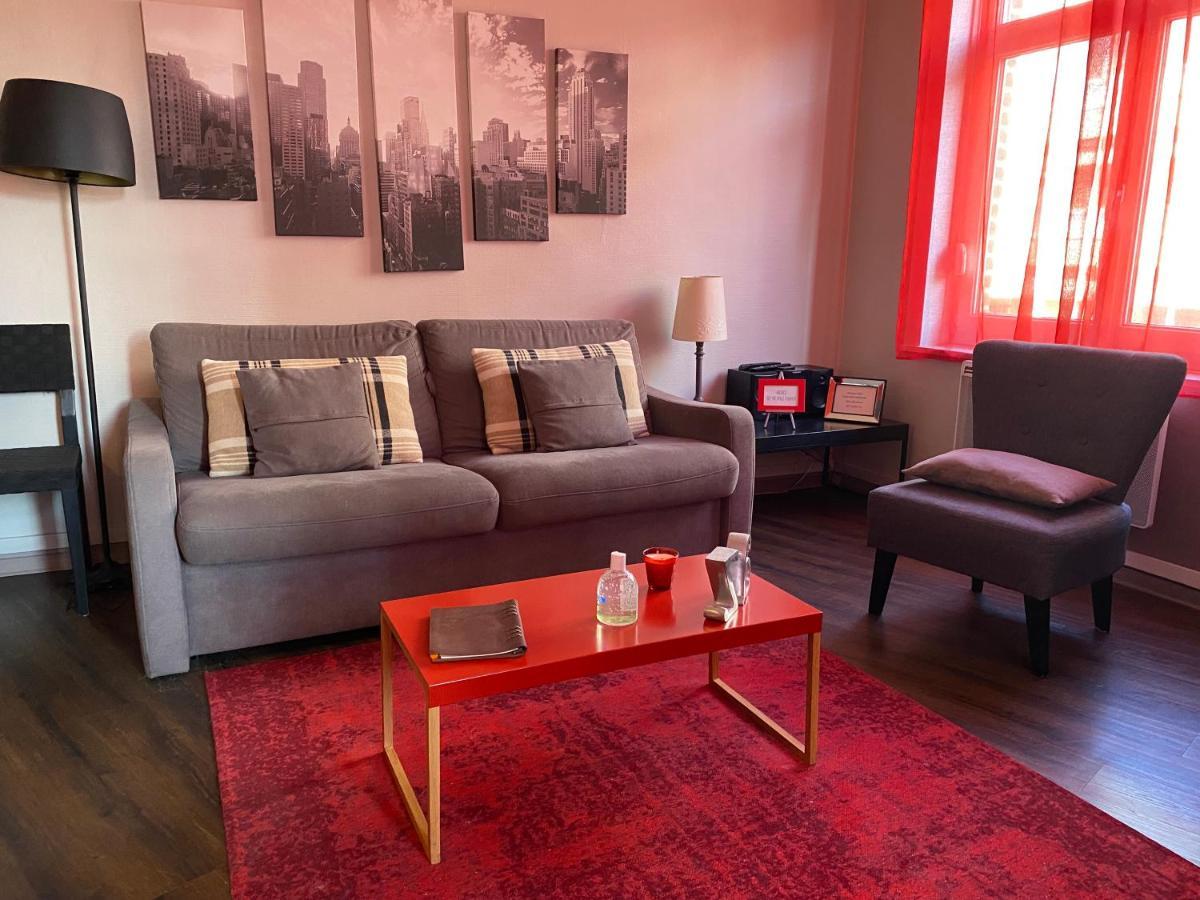 โลเฌร์ อา ลา มาดแลน Apartment ลามาเดอเลน ภายนอก รูปภาพ